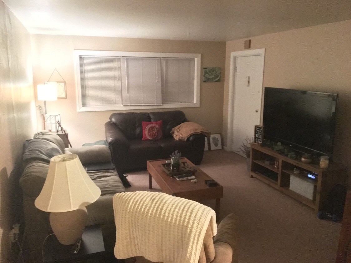 Foto principal - 5265 E Trindle Rd
