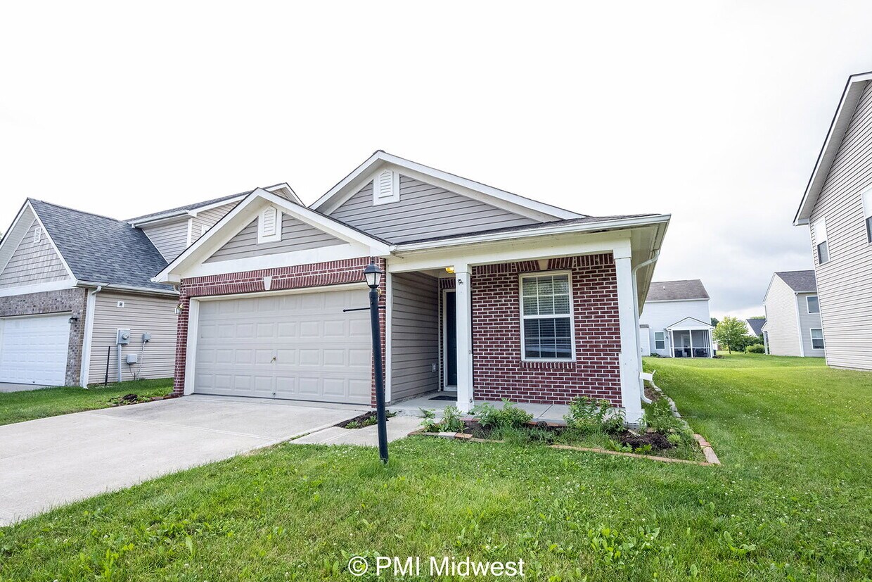 Primary Photo - "Charming 3-Bedroom Home with 2 Full Baths...