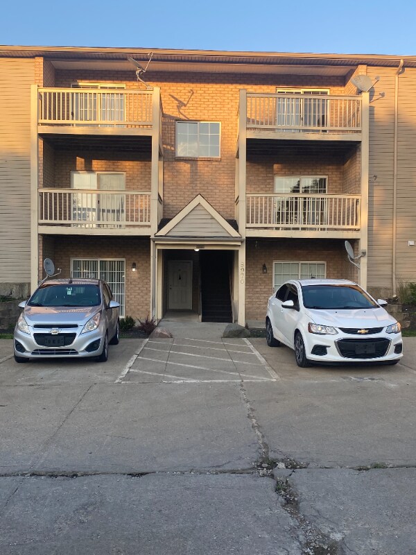 Primary Photo - 5970 Colerain Ave