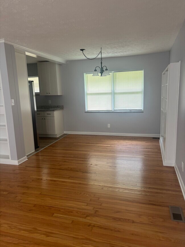 Foto del edificio - 5706 Briercliff Rd