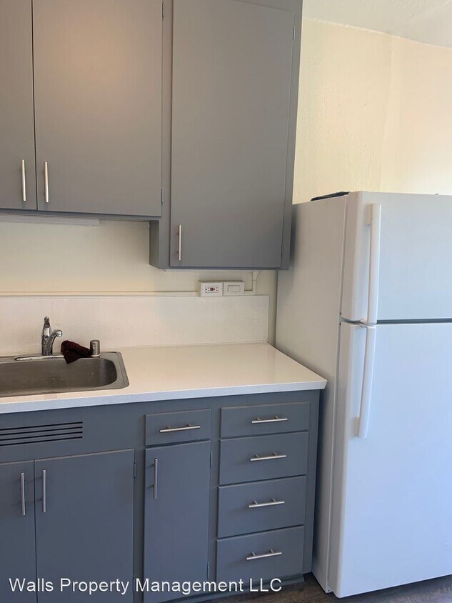 Foto principal - 612 Malden Ave E