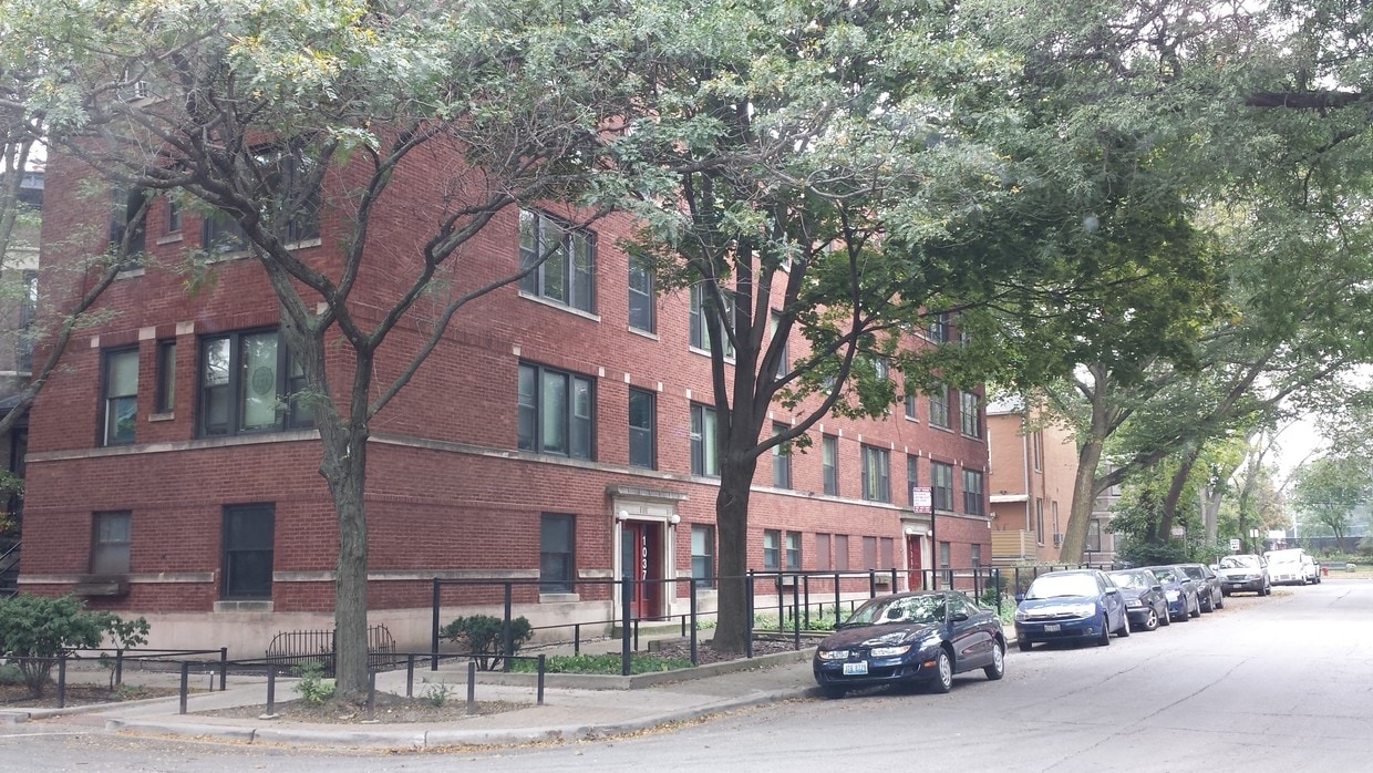 Foto principal - 1039 W Byron St