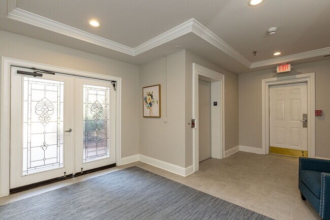 Foto del edificio - 1000 Kelton Cottage Way