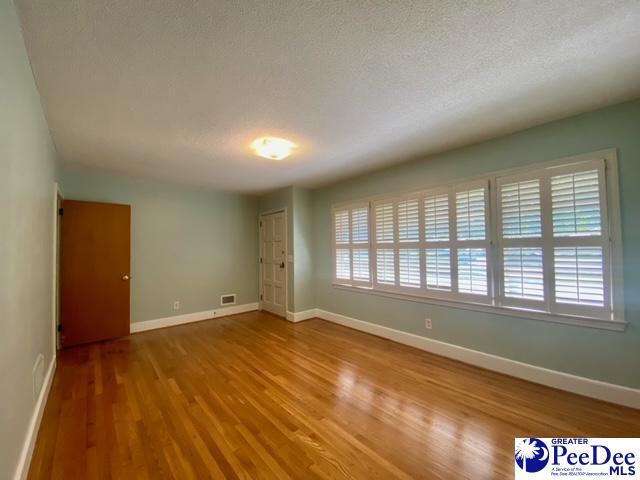 Foto del edificio - 1237 Pinckney Ave