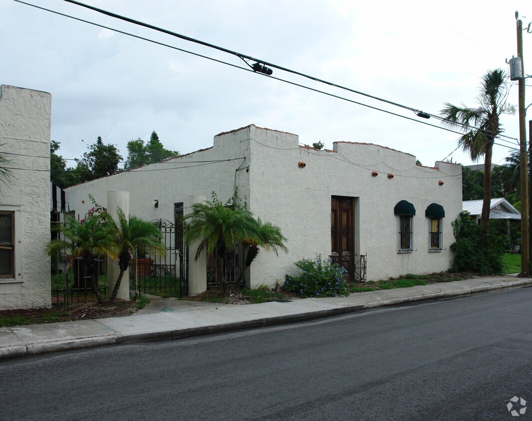 Foto del edificio - 733-735 Las Olas Blvd