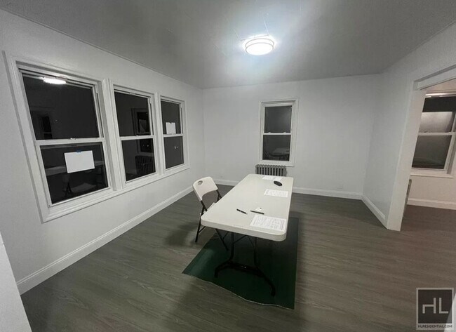 Foto del edificio - HAWTREE STREET