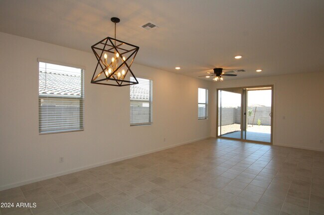 Building Photo - 20221 W Badgett Ln