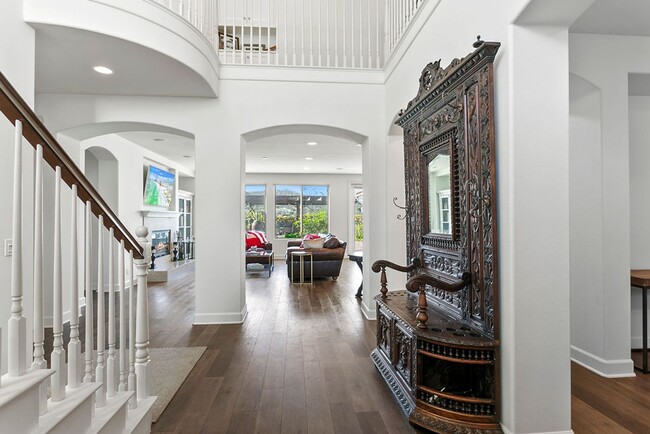 Foto del edificio - Luxurious Pool Home in Gated Mirador at Ra...