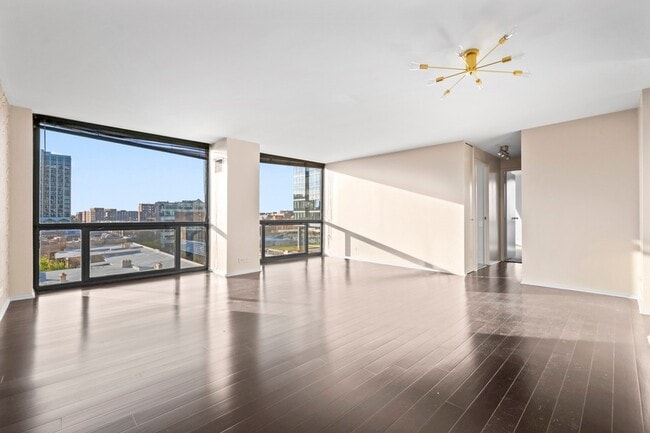 Foto del edificio - 4343 N Clarendon Ave