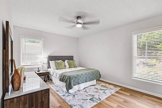 Foto del edificio - Heatherwood Apartments