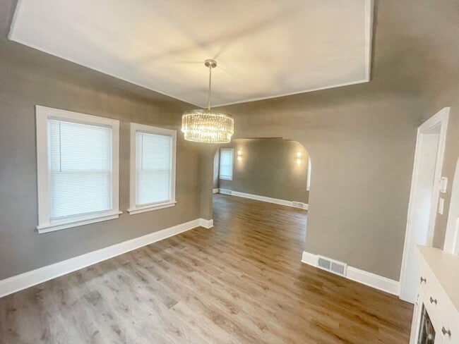 Foto del edificio - 2948 N 56th St