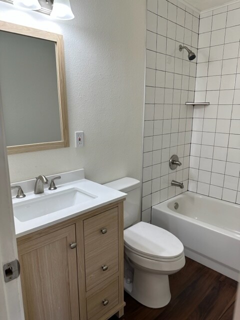 Baño principal - 6017 Calle Nueve NW