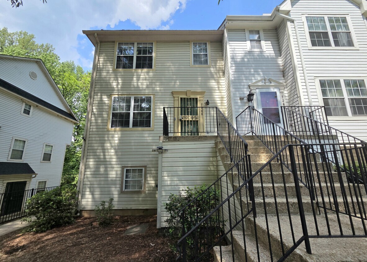 Photo - 7266 Mahogany Dr (Hyattsville, MD)