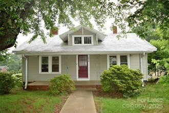 Building Photo - 234 N Eastway Dr