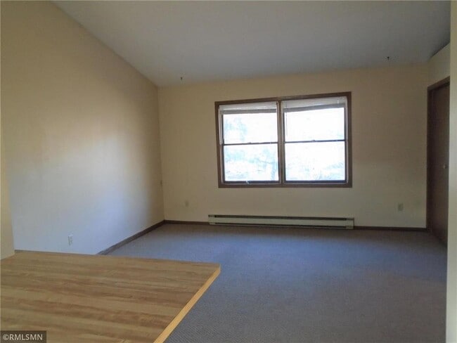 Building Photo - 1634 Greeley St S