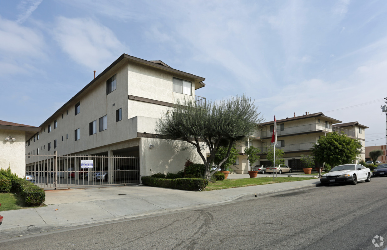 Building Photo - Villa Bella Apartments