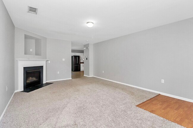 Building Photo - 115 Hunslet Cir