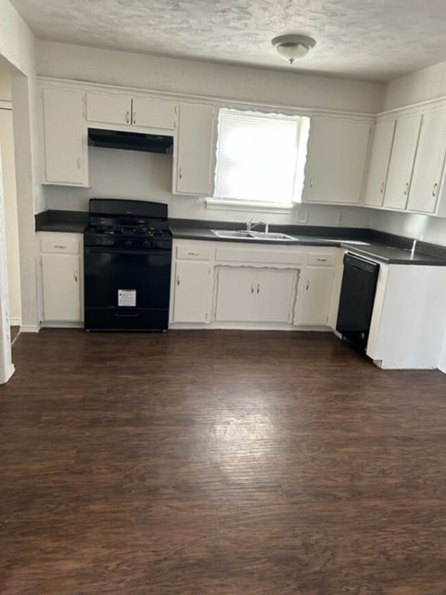 Building Photo - 333 NW 80th St