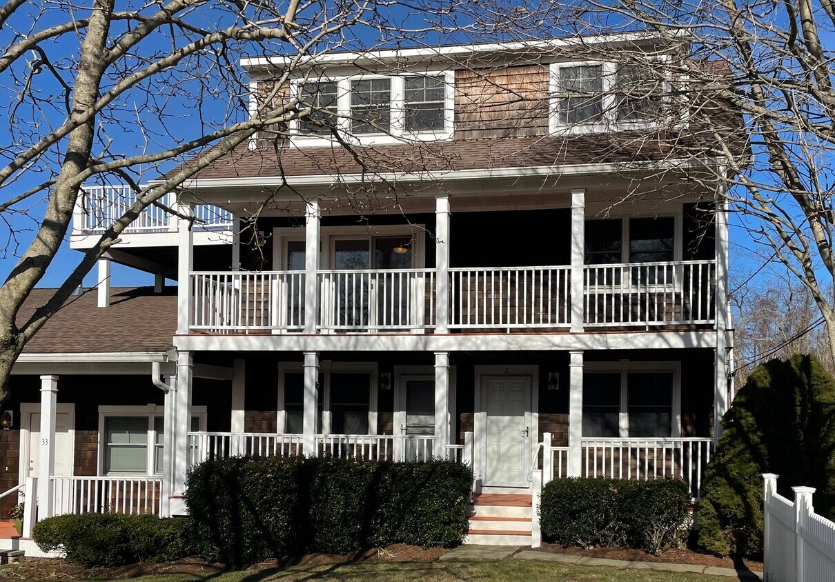 33 Starr Dr W Unit 2, Narragansett, RI 02882 Condo for Rent in