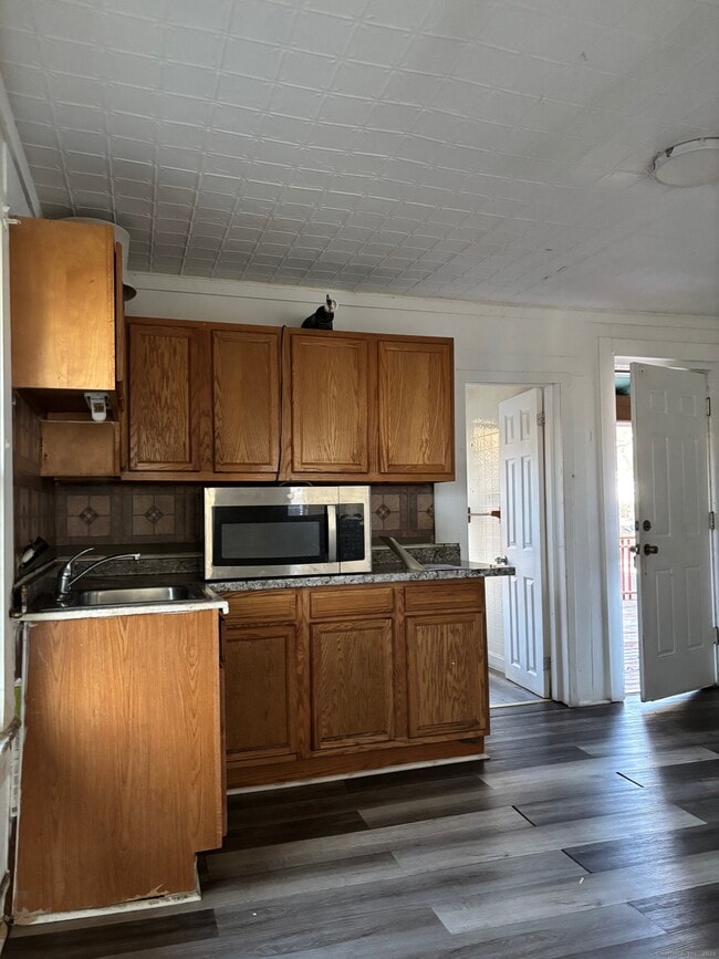 Building Photo - 113 Southview St