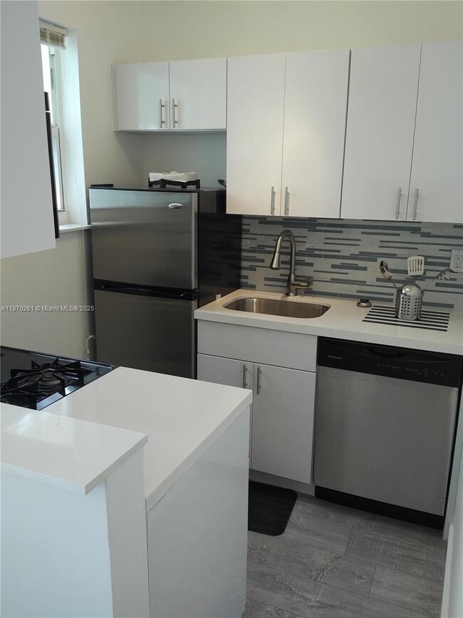 Foto del edificio - 1525 Meridian Ave