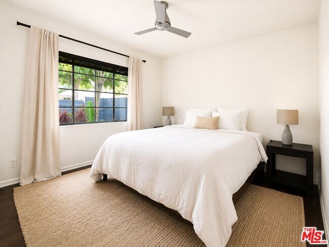 Foto del edificio - 502 Strand St