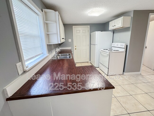 Foto del edificio - 2822 Elizabeth St