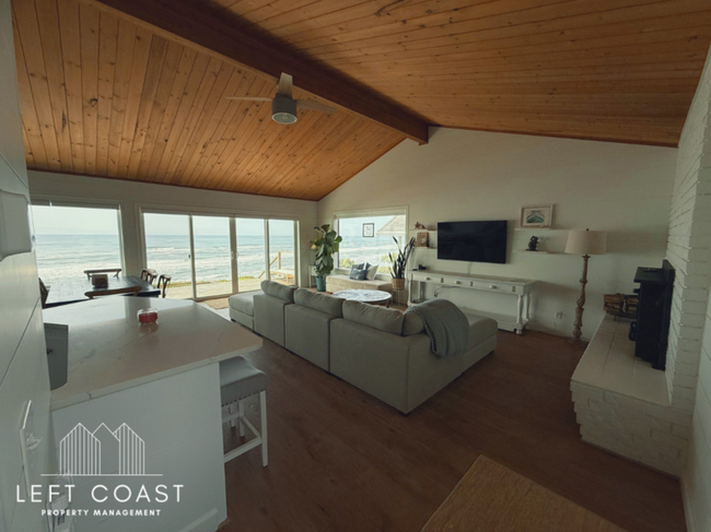 Foto del edificio - 8788 SW Marine View St