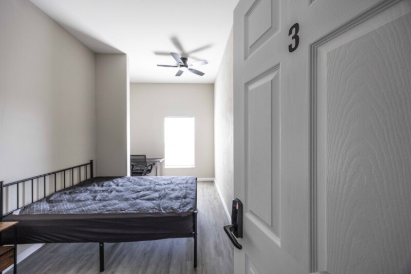 Foto principal - 3300 NW 15th Ln