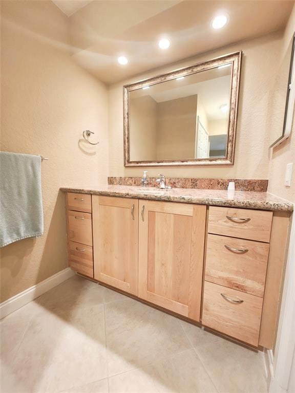 Building Photo - 6281 Bay Club Dr