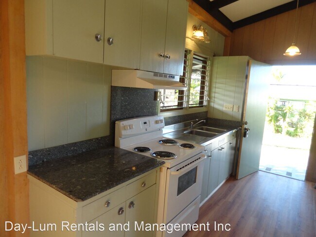 Building Photo - 2 br, 1 bath House - 2379 A Kilauea Avenue