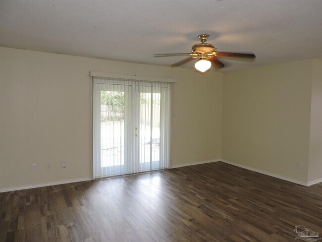 Building Photo - 7705 Deborah Dr