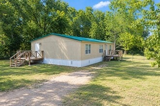 Building Photo - 13615 W Waterwell Rd
