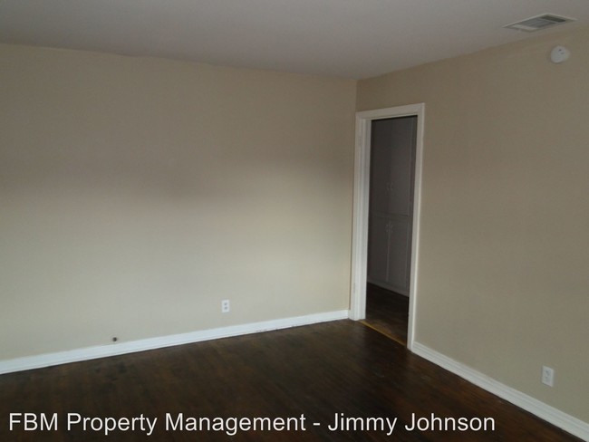 Foto del edificio - 415 W Pleasant Run Rd
