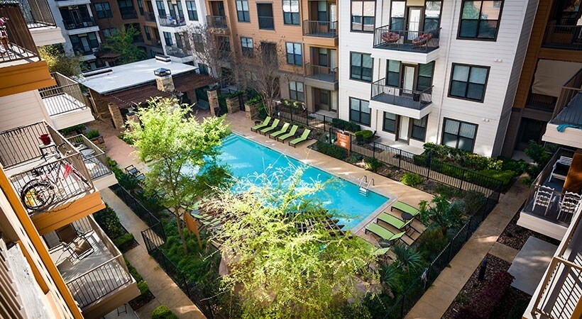 Primary Photo - Cairo Is At This 1 BR Backyard