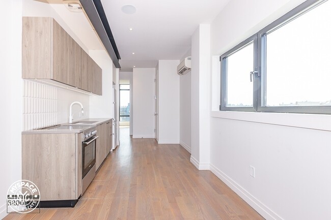 Building Photo - 1141 Willoughby Ave
