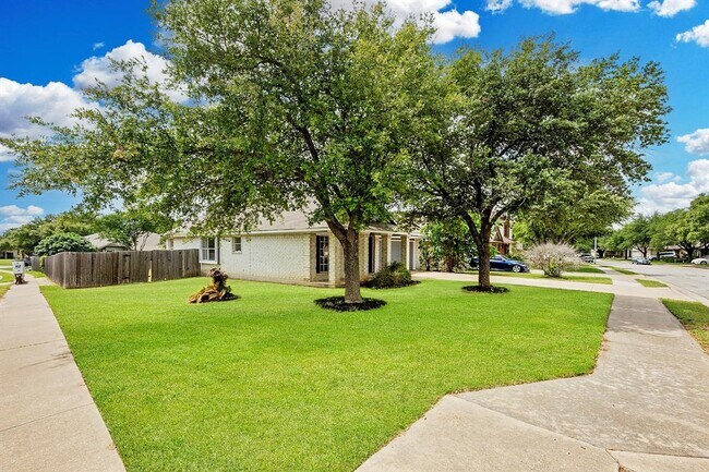 Foto del edificio - 17249 Sandwick Dr