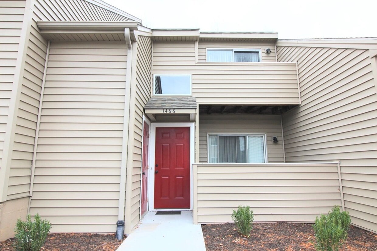 Photo - 1466 Bradley Dr