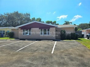 Building Photo - 611 Lyndhurst St
