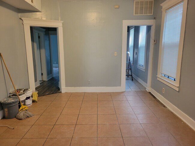 Livingroom - 138 S 10th St