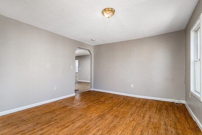 Building Photo - 48 3rd St