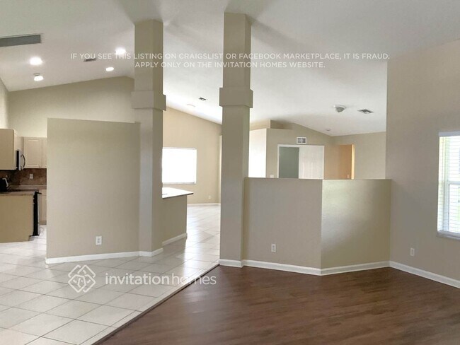 Foto del edificio - 7062 St Clair Ct