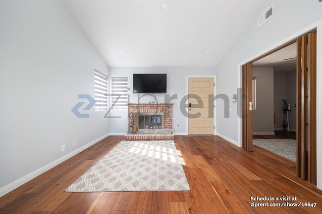 Foto del edificio - 6882 Osterling Ct