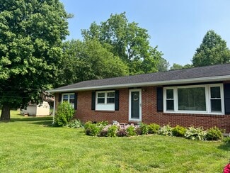 Building Photo - 1603 Seminole Dr