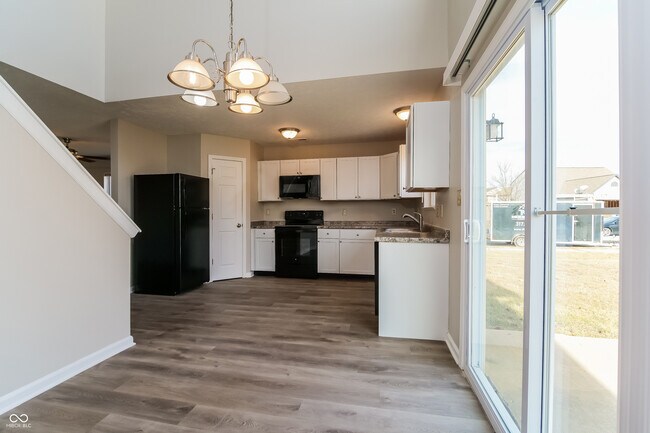 Building Photo - 2507 Swan Sea Dr