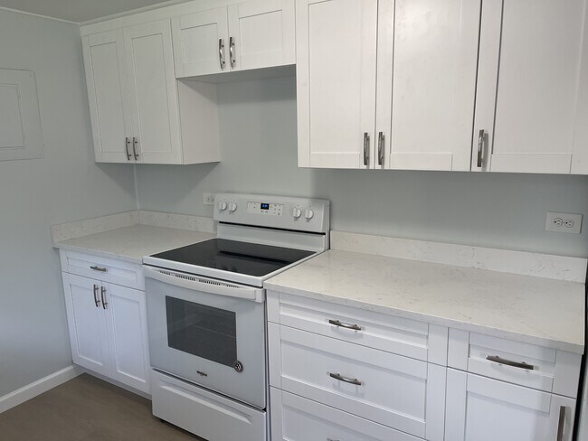 Foto del edificio - 4353 Irvington Ave