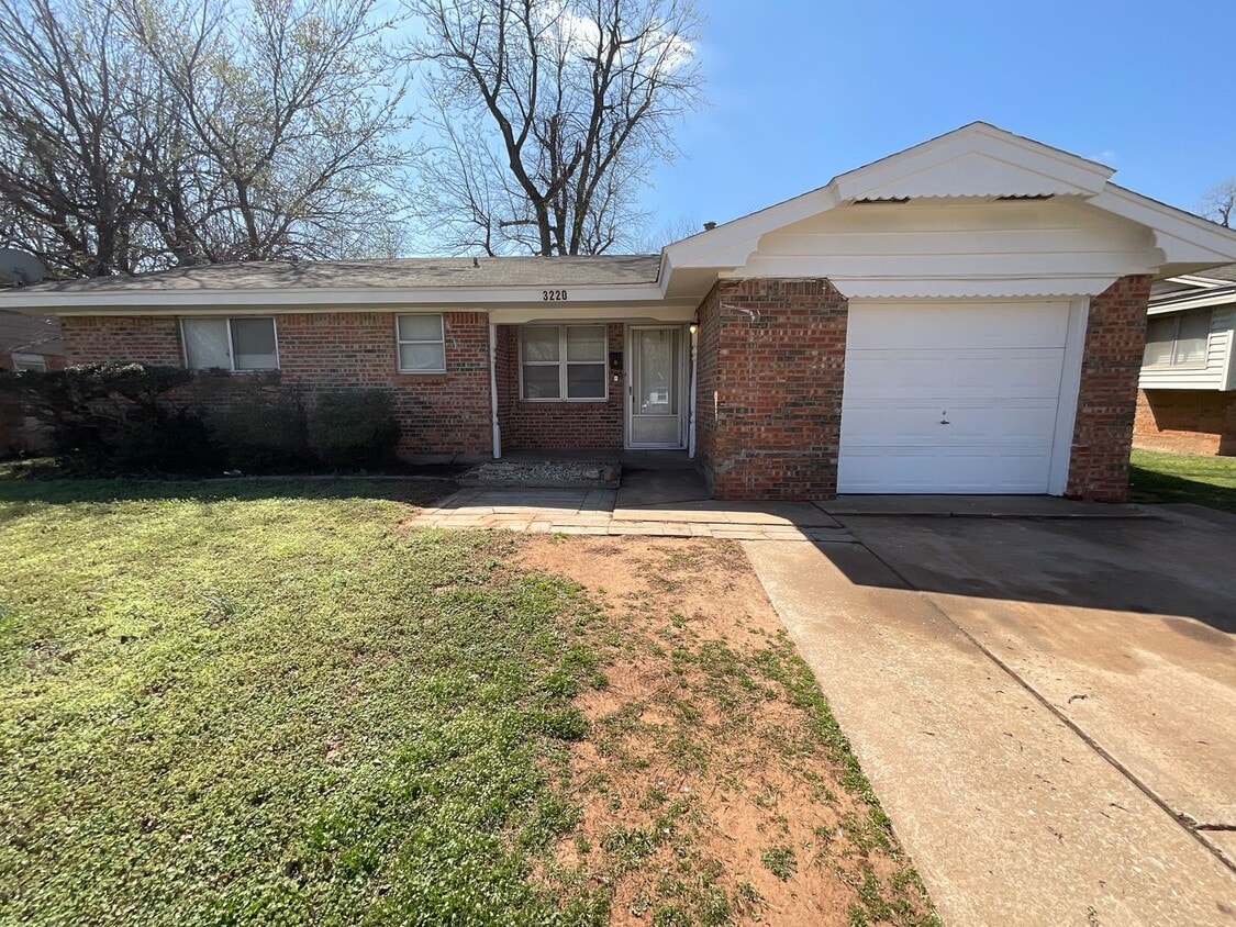 3 bed, 1.5 bath, 1 car garage - 3 bed, 1.5 bath, 1 car garage