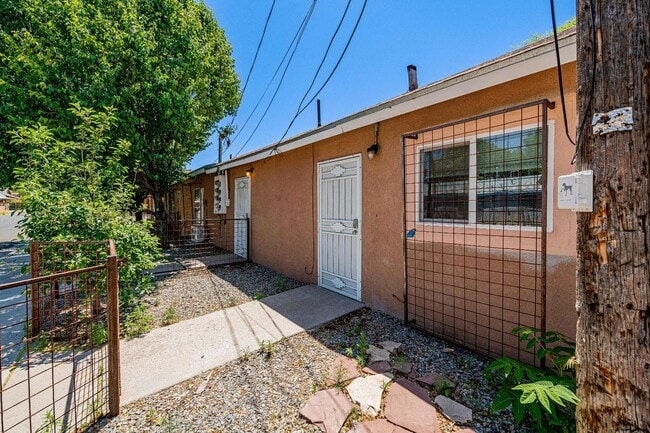 Building Photo - 704 Pacific Ave SW