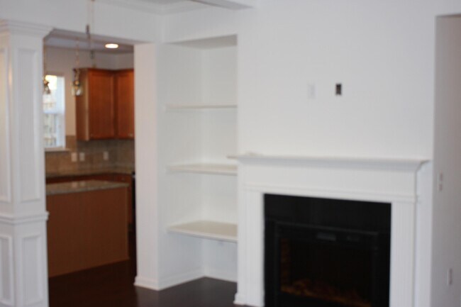 Building Photo - 3957 Augustine Pl