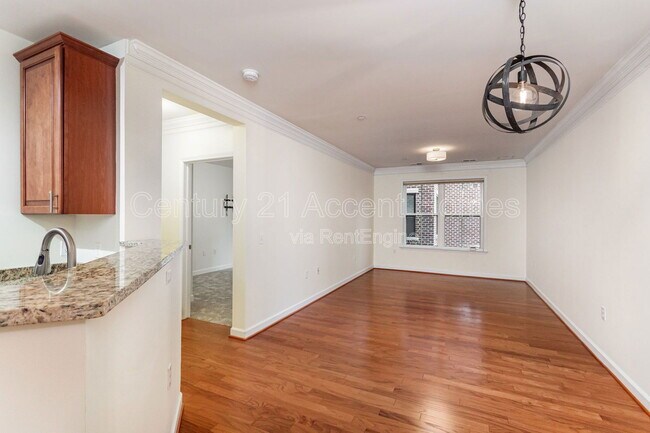 Foto del edificio - 2101 N Monroe St